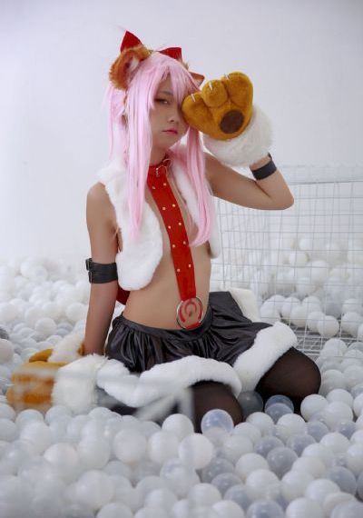 黑人精品在线_HD720P欧美电影在线