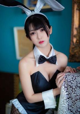 非洲女人18毛片A片免费_欧美成人在线
